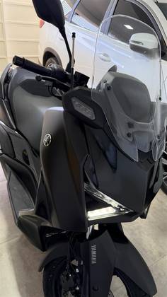 YAMAHA XMAX 300 CONNECTED ABS YAMAHA XMAX 300 CONNECTED ABS
